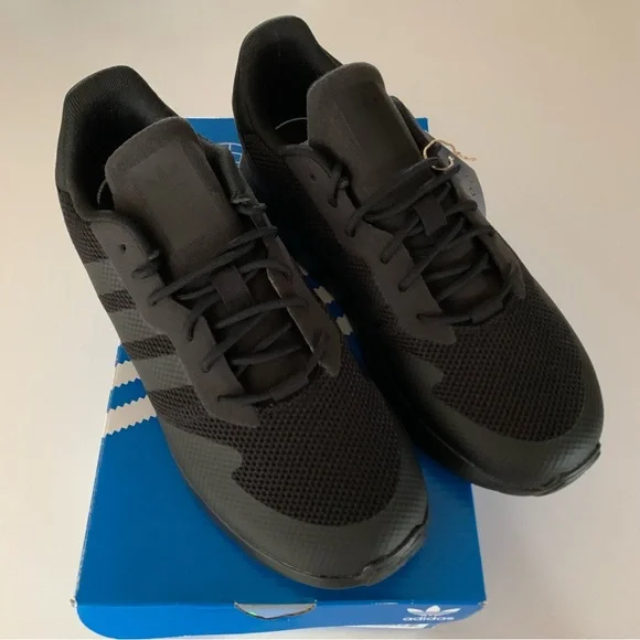 Adidas Kid’s Size 3 ZX 1K C Black Sneakers - Picture 5 of 8